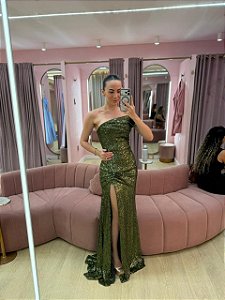 VESTIDO VERDE OLIVA EM PAETÊ TOMARA QUE CAIA COM PONTEIRA NO BUSTO
