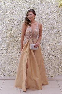 VESTIDO MARIE DOURADO COM BUSTO BORDADO E FENDA