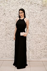 VESTIDO PRETO PLISSADO FRENTE ÚNICA LONGO COM CINTO