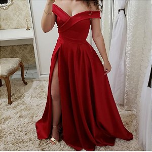 vestido vermelho com fenda curto
