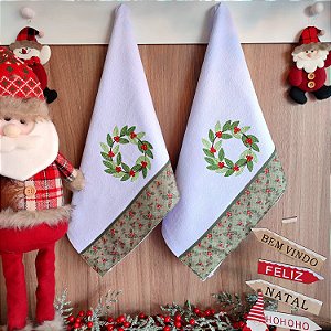 NATAL KIT 2 PANOS DE PRATO – GUIRLANDA VERDE, 65CM X 44CM.