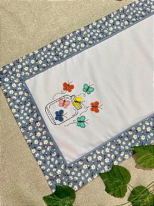Caminho de Mesa Especial – BORBOLETA AZUL, 1.10 X 40CM.