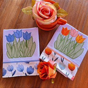 KIT 2 PANOS DE PRATO – TULIPAS, 65cm x 44cm.