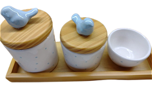 KIT HIGIENE BRANCO COM POA AZUL TAMPA MADEIRA E PASSARO AZUL-EN