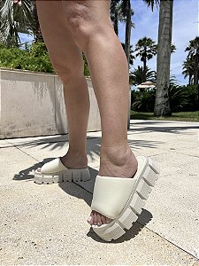 Flatform Off White Tira Estofada Beta