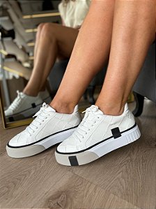 Tênis Casual Branco Detalhe Preto Agnes