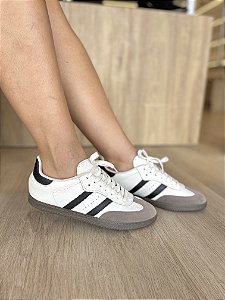 Tênis Slim Couro Branco Detalhe Preto Meri