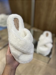 Flat de Pelos Branco Tiras X Beatriz