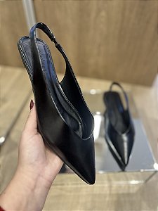 Sapatilha Preta Slingback Bico Fino Deia