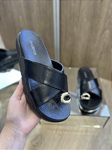 Papete Preta Tira Em X Com Detalhe Dourado Agnes