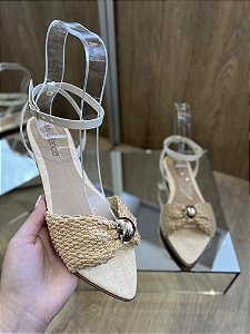 Rasteira Off White Com Detalhe Em Tira De Palha Dalila