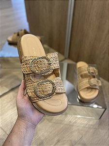 Papete Caramelo Em Couro Com Fivela Dourada Fabi