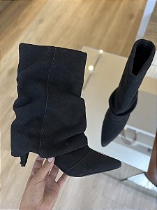 Bota Cano Slouch Preta Em Suede Valen