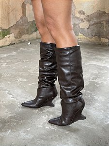 Bota Cano Slouch Marrom Salto Anabela Cibele