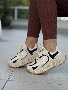 Tênis Chunky Off White Com Recortes Preto Scarlet