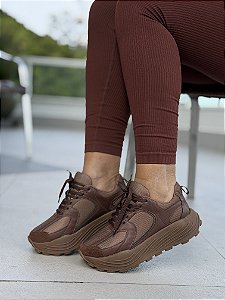 Tênis Chunky Marrom Com Recortes Scarlet