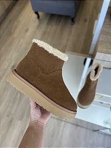 Bota Caramelo Cano Curto Forrada Com Pelinhos Morgana
