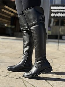 Bota Montaria Over Preta Em Couro Kate