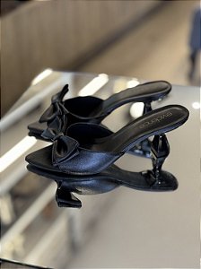 Tamanco Preto Com Laço Lauana