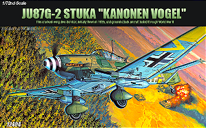 Bombardeiro de Mergulho Alemão Ju-87G-2 Stuka "Kanonen Vogel" 1/72 Academy