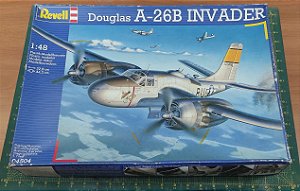 Miniatura de Bombardeiro Douglas A-26B Invader 1:48 Revell