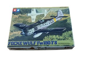 Caça Alemão Focke Wulf Fw190 F8 Tamiya 1/48 – Kit 61039