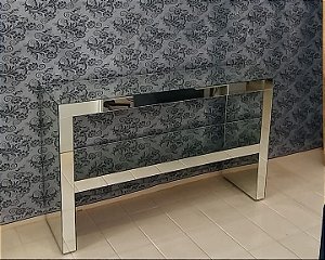 APARADOR COM PRATELEIRA ESPELHADO