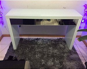 aparador colorido com gavetas espelhadas! 