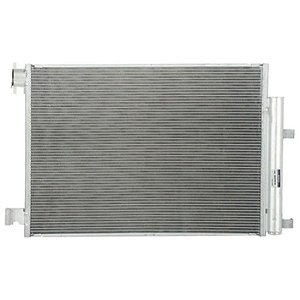 Condensador Renault Captur Duster Logan Oroch Sandero 2014 a 2024 Denso