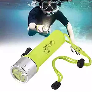 Lanterna de Mergulho Resistente - Professional Flashlight for diving 180LM e 3w