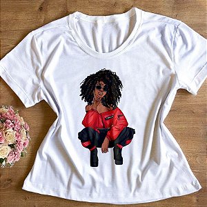 T-Shirt - Mulher Afro com bota