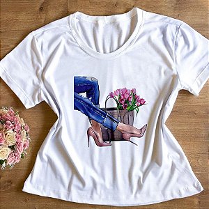 T-Shirt - Calça, bolsa com flores