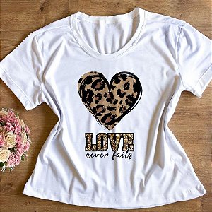 T-Shirt - Love never Fails