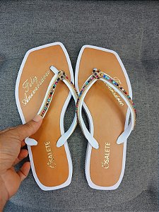 Chinelo Feliz Aniversário com Strass