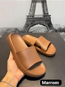Chinelo Nuvem Feminino Marrom