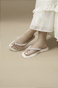 Chinelo STE261 Off White com Strass Cristal de 10 mm