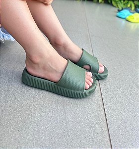 Chinelo Nuvem Infantil Militar