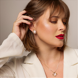 Brinco Trevo Branco Cristal