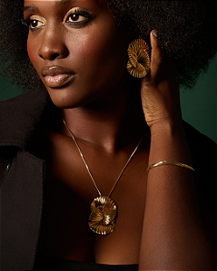 Colar Orgânico em Chapas Texturizadas