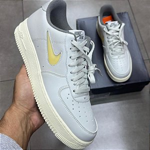 TÊNIS NIKE AIR FORCE 1 '07 LX VINTAGE (COMPLETO)