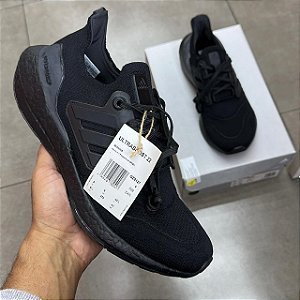 TÊNIS ADIDAS ULTRABOOST CORE BLACK (COMPLETO)