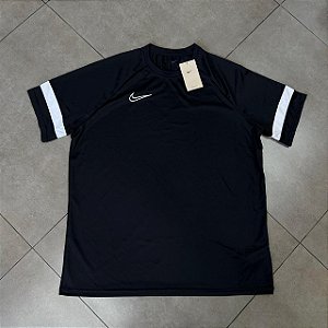 CAMISETA NIKE DRIFIT PRETA