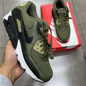 TÊNIS NIKE AIR MAX 90 ESSENTIAL OLIVE BLACK SEQUOIA (COMPLETO)