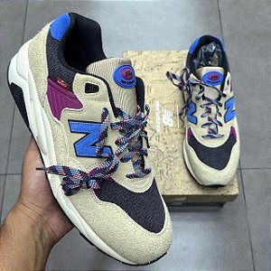 TÊNIS LEVI'S X NEW BALANCE 580 (COMPLETO)
