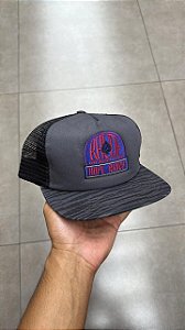 BONÉ RHUDE ZEBRA TRUCKER GREY
