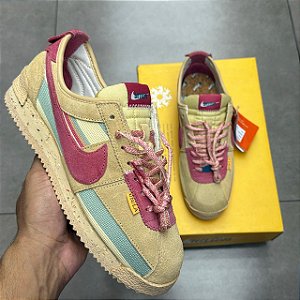 TÊNIS UNION LA X NIKE CORTEZ SP SESAME (COMPLETO)
