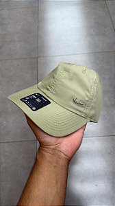 BONÉ NIKE HERITAGE 86 VERDE MUSGO