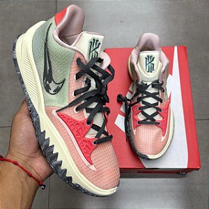 TÊNIS NIKE KYRIE 4 LOW PALE CORAL (BOX REPLACE)