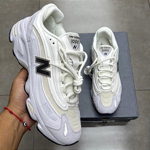 TÊNIS NEW BALANCE 1000 SUEDE PACK PEARL GREY (COMPLETO)