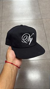 BONÉ OMA STUDIOS NEW YORK SCRIPT BLACK